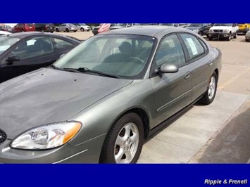 2002 Ford Taurus SES   - Photo 3 - Davenport, IA 52802