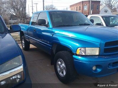 2001 Dodge Ram 1500 SLT 4dr Quad Cab SLT   - Photo 4 - Davenport, IA 52802