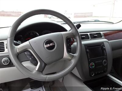 2010 GMC Yukon SLT 1500   - Photo 6 - Davenport, IA 52802