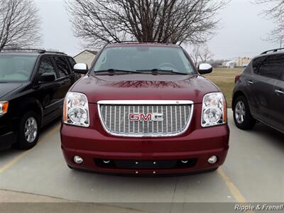 2010 GMC Yukon SLT 1500   - Photo 1 - Davenport, IA 52802