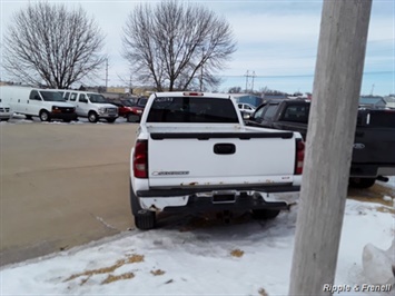 2006 Chevrolet Silverado 1500 Base 4dr Extended Cab   - Photo 6 - Davenport, IA 52802