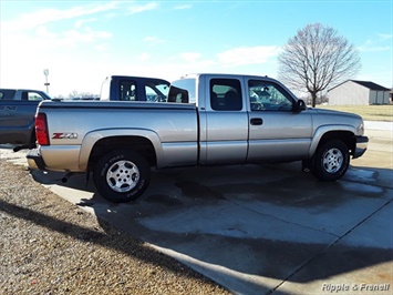 2003 Chevrolet Silverado 1500 LS 4dr Extended Cab LS   - Photo 6 - Davenport, IA 52802