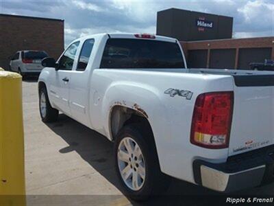 2008 GMC Sierra 1500 SLE1   - Photo 7 - Davenport, IA 52802