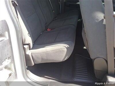 2008 GMC Sierra 1500 SLE1   - Photo 11 - Davenport, IA 52802