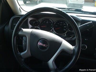 2008 GMC Sierra 1500 SLE1   - Photo 12 - Davenport, IA 52802