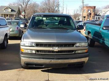 2002 Chevrolet Silverado 1500   - Photo 4 - Davenport, IA 52802