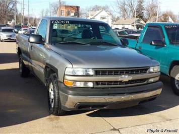 2002 Chevrolet Silverado 1500   - Photo 1 - Davenport, IA 52802