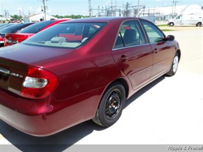 2002 Toyota Camry LE   - Photo 9 - Davenport, IA 52802