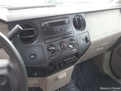 2008 Ford F-250 XL   - Photo 10 - Davenport, IA 52802