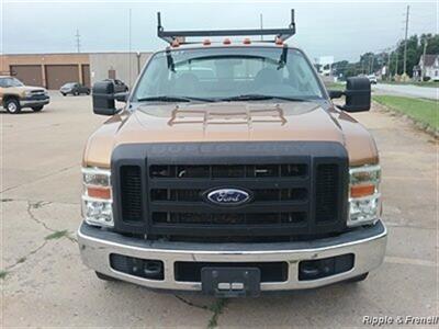 2008 Ford F-250 XL   - Photo 1 - Davenport, IA 52802