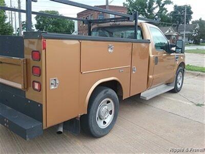 2008 Ford F-250 XL   - Photo 6 - Davenport, IA 52802