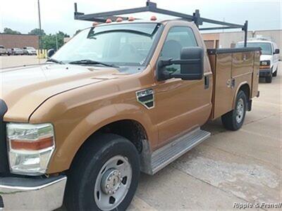 2008 Ford F-250 XL   - Photo 3 - Davenport, IA 52802