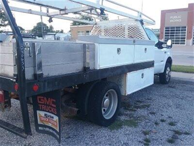 2004 Ford F-450 XL   - Photo 6 - Silvis, IL 61282