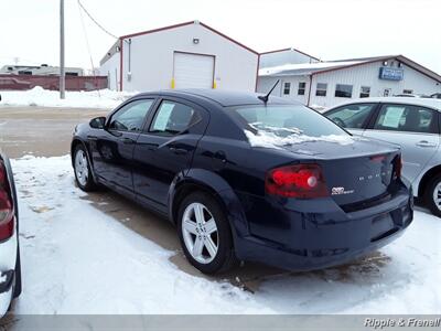 2013 Dodge Avenger SXT   - Photo 8 - De Witt, IA 52742