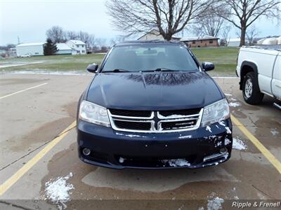 2013 Dodge Avenger SXT   - Photo 1 - De Witt, IA 52742