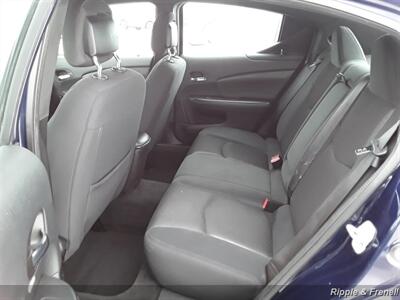 2013 Dodge Avenger SXT   - Photo 7 - De Witt, IA 52742