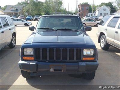 2000 Jeep Cherokee Sport 4dr Sport   - Photo 1 - Davenport, IA 52802