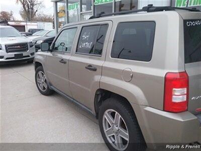 2007 Jeep Patriot Sport   - Photo 7 - Davenport, IA 52802