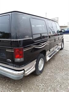 2001 Ford E-Series Van   - Photo 6 - Davenport, IA 52802