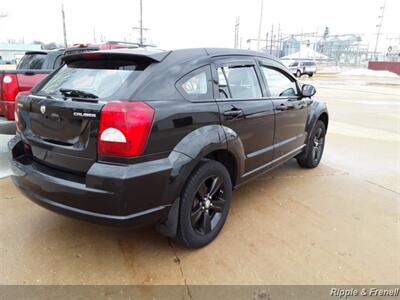 2011 Dodge Caliber SXT   - Photo 5 - Davenport, IA 52802