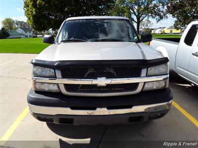 2005 Chevrolet Silverado 1500 Z71 4dr Extended Cab Z71   - Photo 1 - Davenport, IA 52802