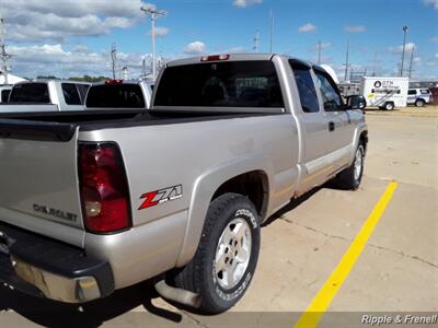 2005 Chevrolet Silverado 1500 Z71 4dr Extended Cab Z71   - Photo 9 - Davenport, IA 52802