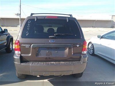 2006 Ford Escape XLT Sport   - Photo 5 - Davenport, IA 52802