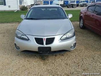 2007 Pontiac Grand Prix   - Photo 4 - Davenport, IA 52802