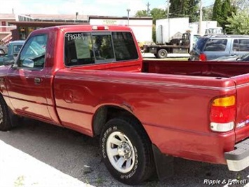 1999 Ford Ranger XL   - Photo 2 - Davenport, IA 52802