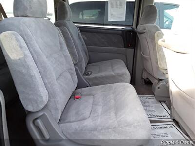 2004 Honda Odyssey EX   - Photo 11 - Davenport, IA 52802