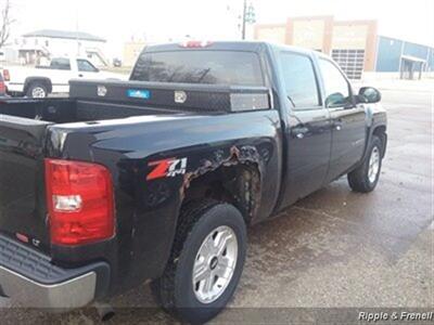 2007 Chevrolet Silverado 1500 LT1   - Photo 6 - Davenport, IA 52802