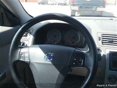 2005 Volvo S40 T5   - Photo 13 - Davenport, IA 52802