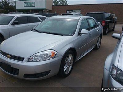 2009 Chevrolet Impala LTZ   - Photo 3 - Davenport, IA 52802