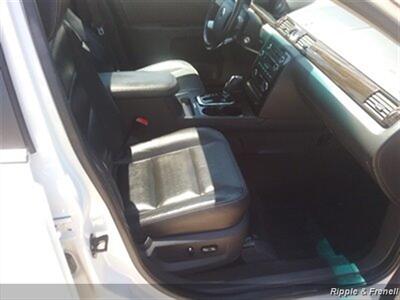 2009 Mercury Sable Premier   - Photo 10 - Davenport, IA 52802