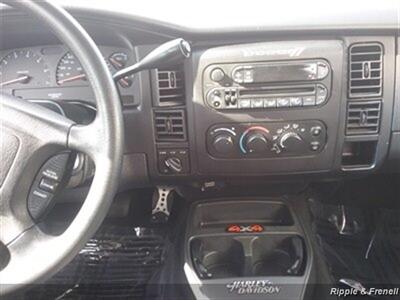 2004 Dodge Dakota Sport 4dr Quad Cab Sport   - Photo 13 - Davenport, IA 52802