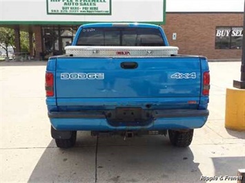 2001 Dodge Ram 1500 ST 4dr Quad Cab ST   - Photo 5 - Davenport, IA 52802