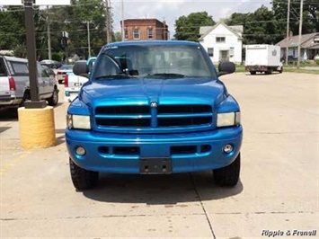 2001 Dodge Ram 1500 ST 4dr Quad Cab ST   - Photo 1 - Davenport, IA 52802