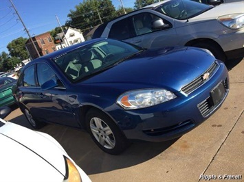 2006 Chevrolet Impala LS   - Photo 1 - Davenport, IA 52802