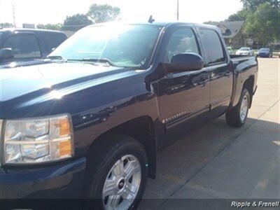 2009 Chevrolet Silverado 1500 LTZ   - Photo 3 - Davenport, IA 52802