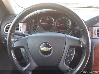 2009 Chevrolet Silverado 1500 LTZ   - Photo 12 - Davenport, IA 52802