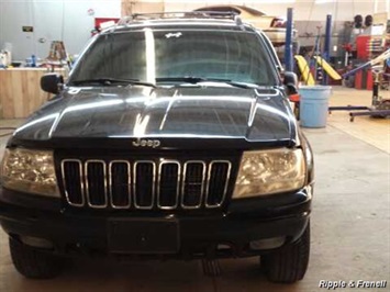 2001 Jeep Grand Cherokee Limited   - Photo 3 - Davenport, IA 52802