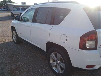 2014 Jeep Compass Latitude   - Photo 7 - De Witt, IA 52742