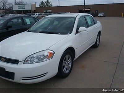 2008 Chevrolet Impala LT   - Photo 4 - Davenport, IA 52802