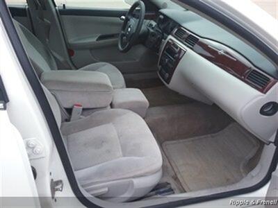 2008 Chevrolet Impala LT   - Photo 13 - Davenport, IA 52802