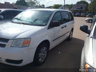 2008 Dodge Grand Caravan SE   - Photo 3 - Davenport, IA 52802