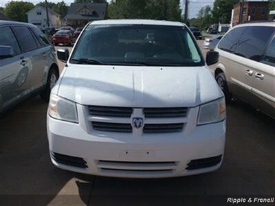 2008 Dodge Grand Caravan SE   - Photo 1 - Davenport, IA 52802