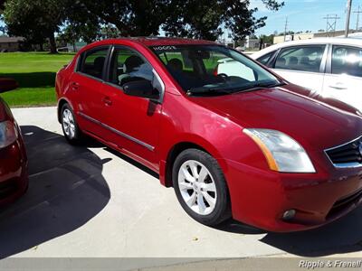 2011 Nissan Sentra 2.0 SL   - Photo 7 - Davenport, IA 52802