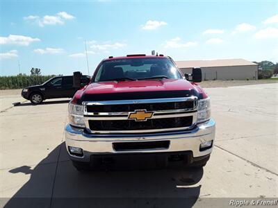 2014 Chevrolet Silverado 3500 LT   - Photo 3 - Davenport, IA 52802