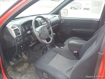 2007 Chevrolet Colorado LS   - Photo 12 - Davenport, IA 52802