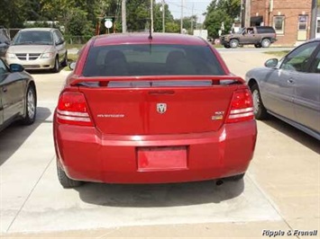 2008 Dodge Avenger SXT   - Photo 4 - Davenport, IA 52802